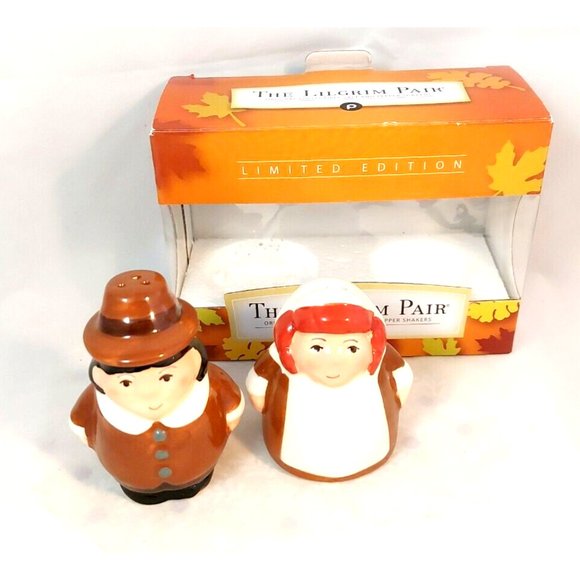 The Lilgrim Pair Salt & Pepper Shakers Publix 2017 Thanksgiving Table NIB 3.25" - Picture 2 of 8